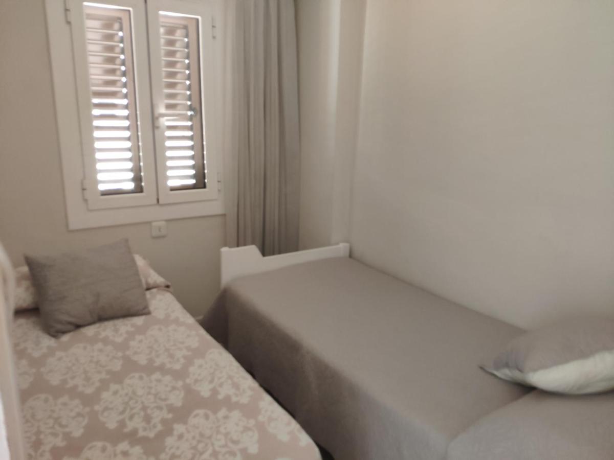 A 150 Metros De La Playa En La Fosca Apartament